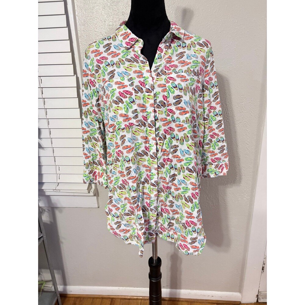 KC Khakis & Co Flip Flop Sandals multicolor  3/4 sleeve button down blouse SizeM